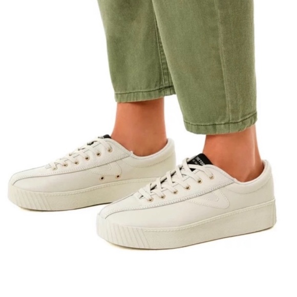 Tretorn Original Nylite Light Tan Leather Lace Up Sneakers - Picture 1 of 15